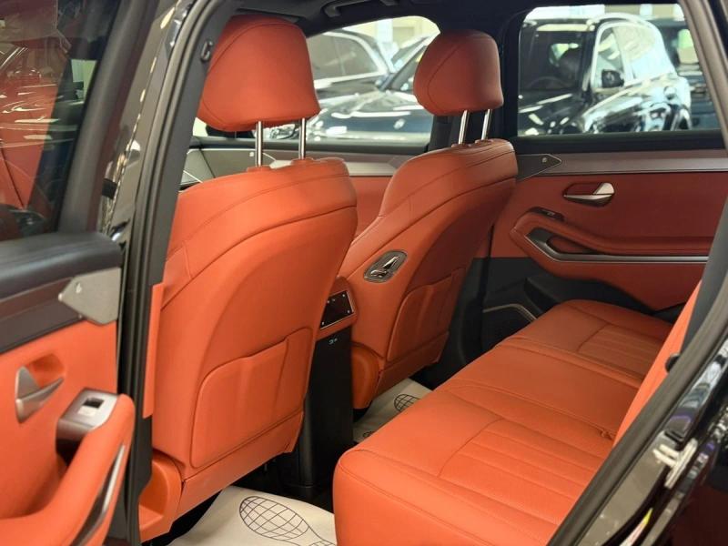 BYD Tang L 1 поколение 1.5 л, 700 л.с., гибрид