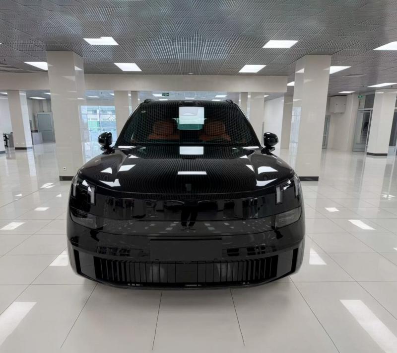 Lynk & Co 900 Поколение 1 2.0h 734 л.с