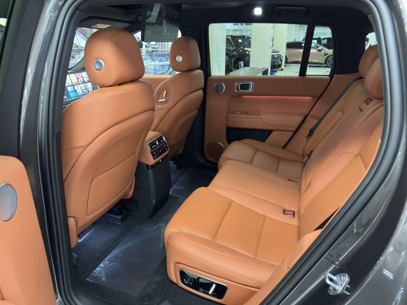 LiXiang L7 I Рестайлинг Гибрид 1.5 л. 449 л.с. автомат полный