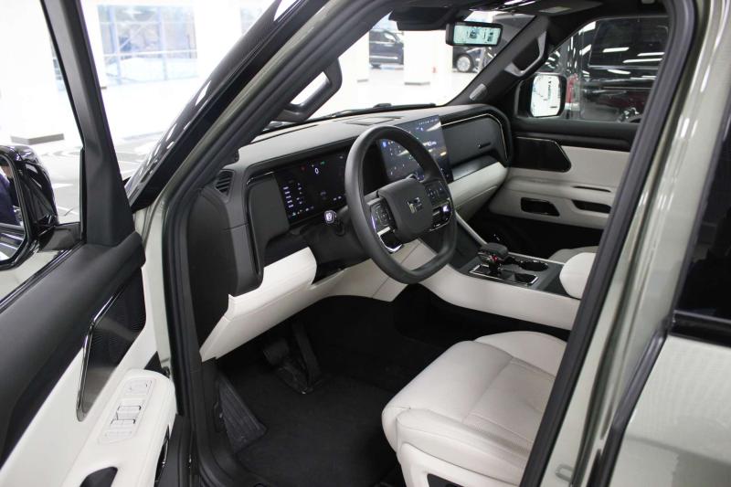 Polar Stone (Jishi) 01  Гибрид 1.5 л. 476 л.с. автомат полный