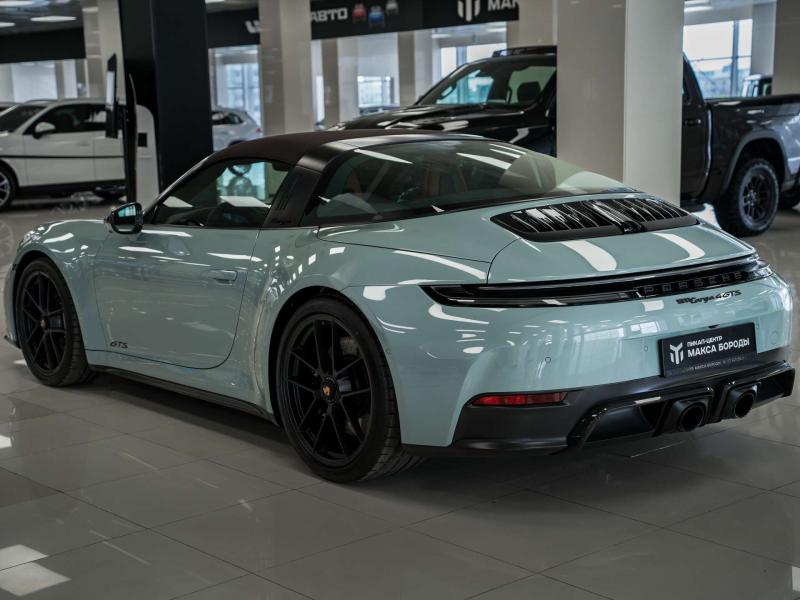 Porsche 911 VIII (992) Рестайлинг Гибрид 3.6 л. 541 л.с. робот полный