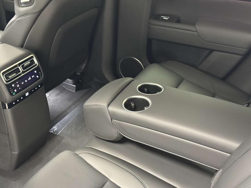 LiXiang L7 I Рестайлинг Гибрид 1.5 л. 449 л.с. автомат полный