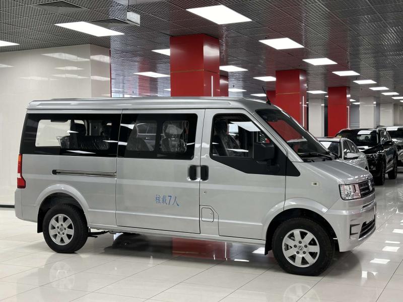 DongFeng MPV 1 поколение 1.5 MT (112 л.с.)