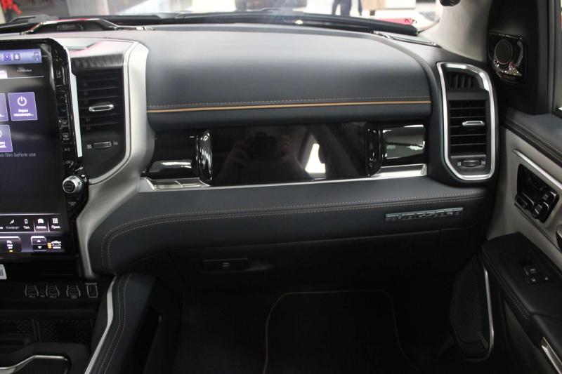 Ram 1500 V Рестайлинг Бензин 3 л. 540 л.с. автомат полный