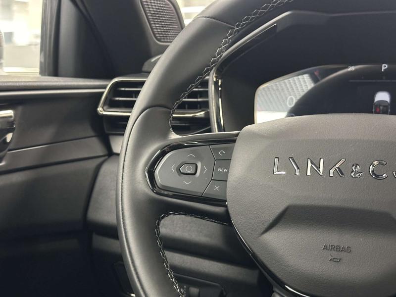 Lynk & Co 01 1 поколение [рестайлинг] 1.5 AMT (197 л.с.)