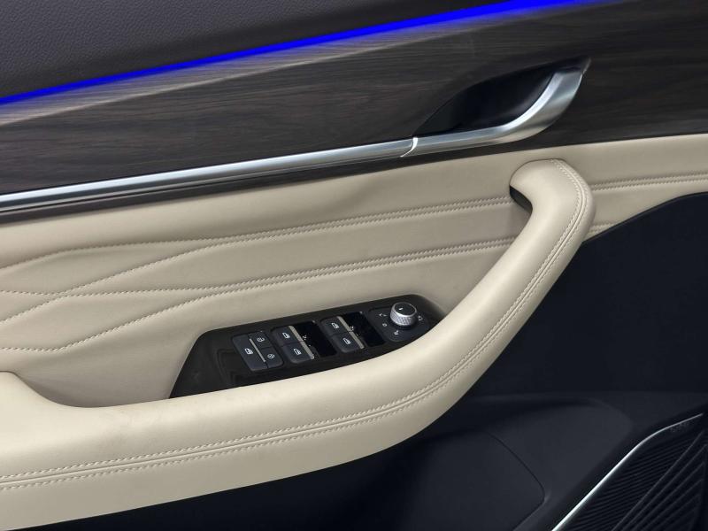 Geely Monjaro  Бензин 2 л. 238 л.с. автомат полный