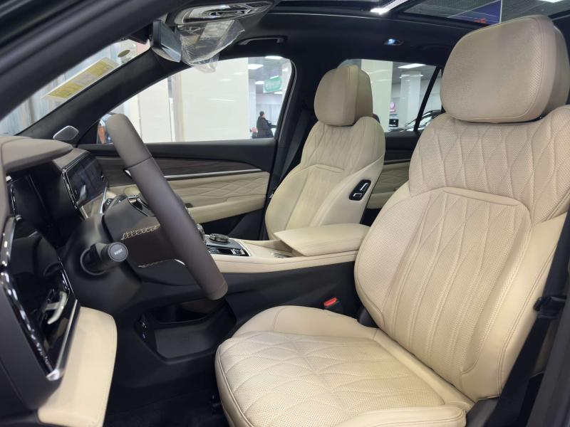 Geely Monjaro 1 поколение [2 рестайлинг] 2.0 AT (272 л.с.)