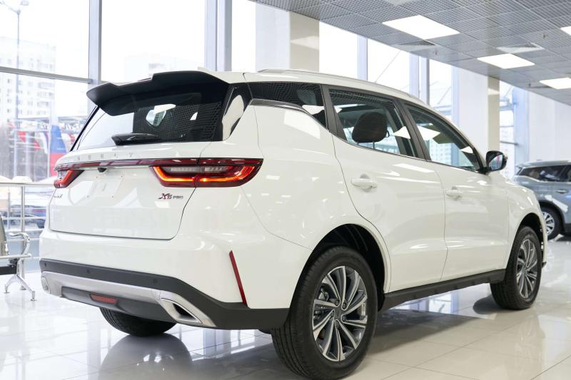 Geely Vision X6 Pro 1 поколение 1.4 AT (141 л.с.)