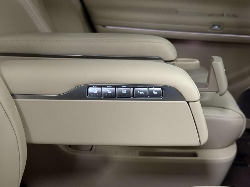 Aito M9  Гибрид 1.5 л. 496 л.с. автомат полный