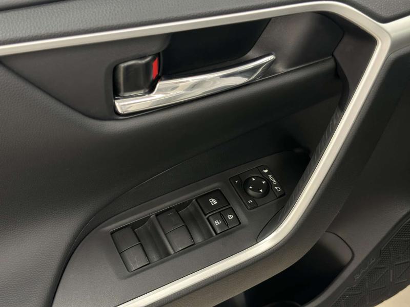 Toyota RAV4 V (XA50) Бензин 2 л. 171 л.с. вариатор полный