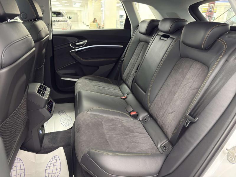 Audi e-tron I Электро  408 л.с. автомат полный