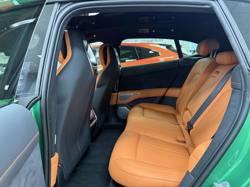 Xiaomi YU 7 1 поколение AT 4WD (690 л.с.)