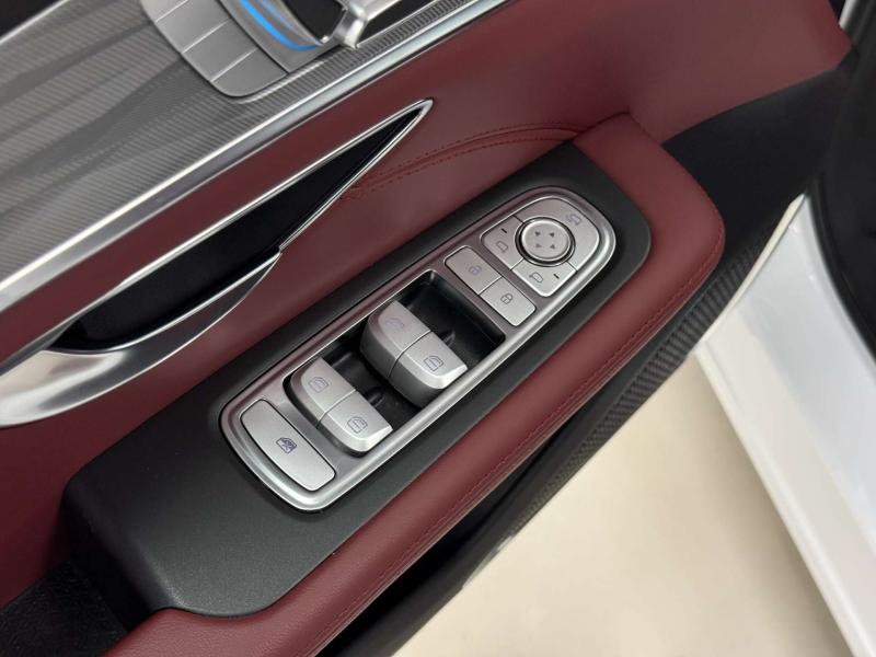 Jetour X70 PLUS I Рестайлинг Бензин 1.6 л. 190 л.с. робот передний