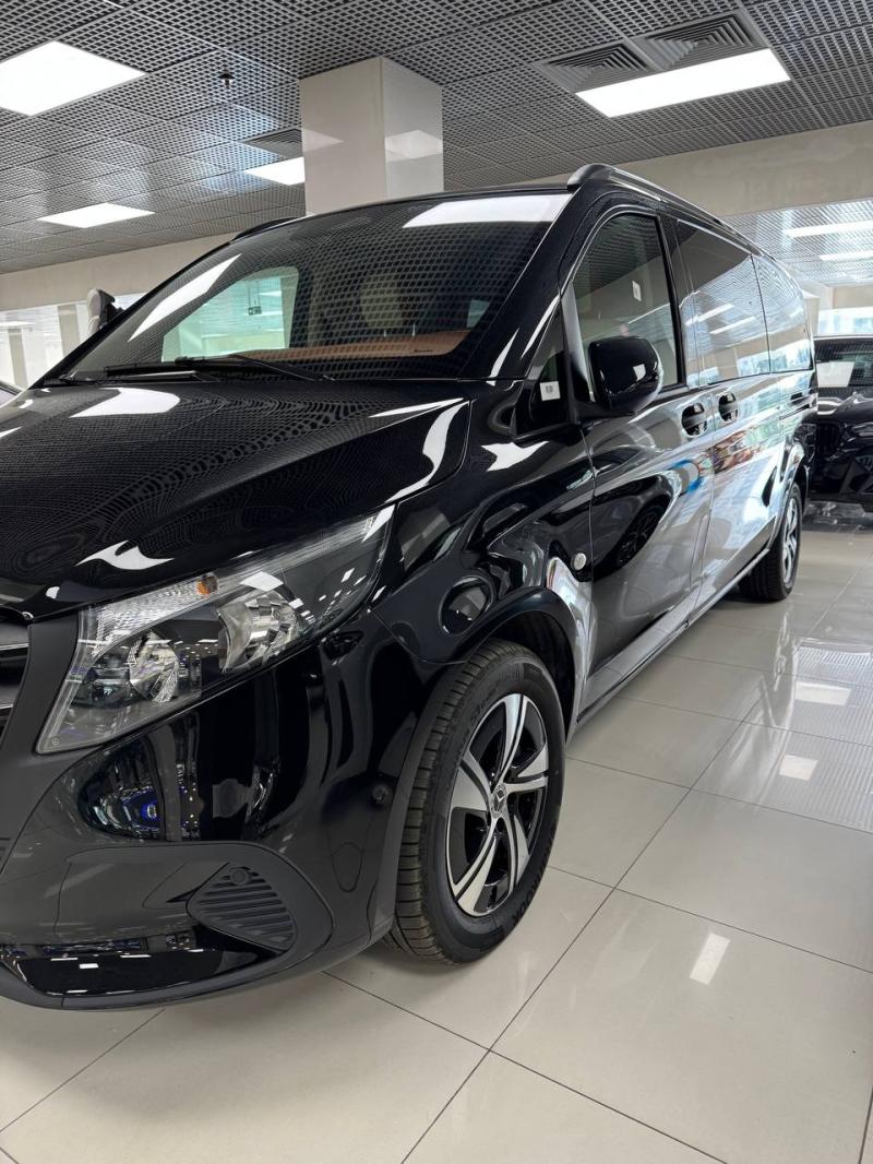 Mercedes-Benz Vito III (W447) Бензин 2 л. 211 л.с. автомат задний