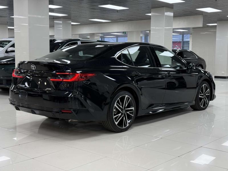 Toyota Camry IX (XV80) China Market Гибрид 2 л. 197 л.с. вариатор передний