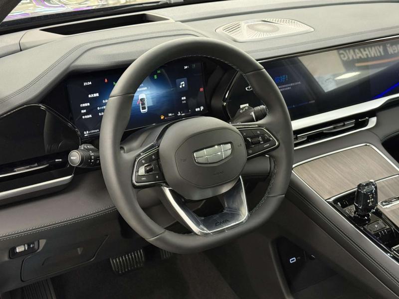 Geely Monjaro 1 поколение [2 рестайлинг] 2.0 AT (272 л.с.)