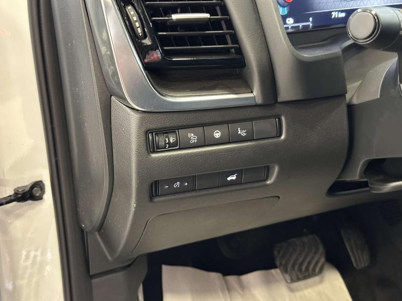 Nissan X-Trail III Рестайлинг Гибрид 2 л. 147 л.с. вариатор полный