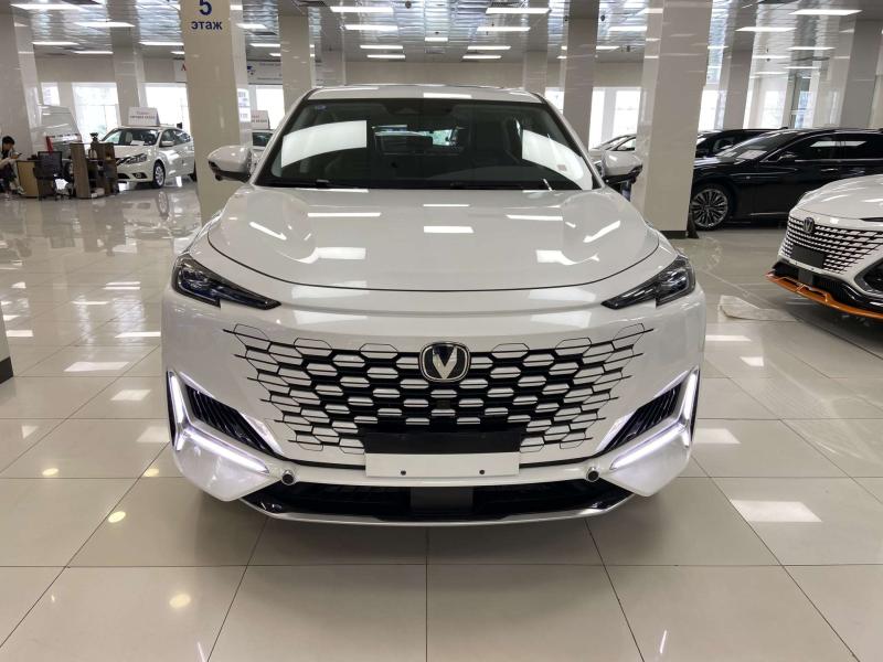 Changan UNI-K 1 поколение 2.0 AT (233 л.с.)