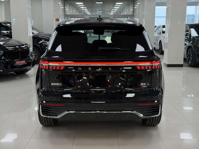 Geely Monjaro  Бензин 2 л. 238 л.с. автомат полный