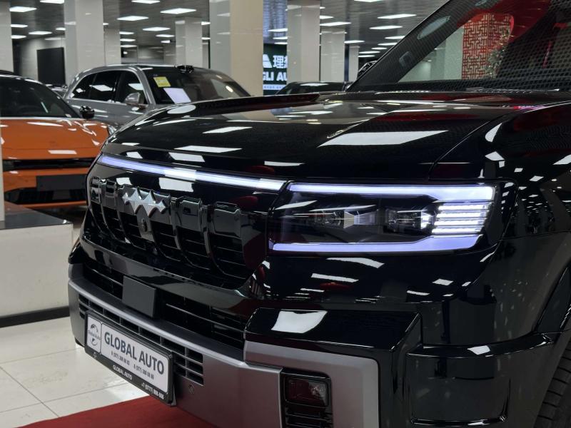 BYD FangChengBao Leopard 8  Гибрид 2 л. 952 л.с. автомат полный