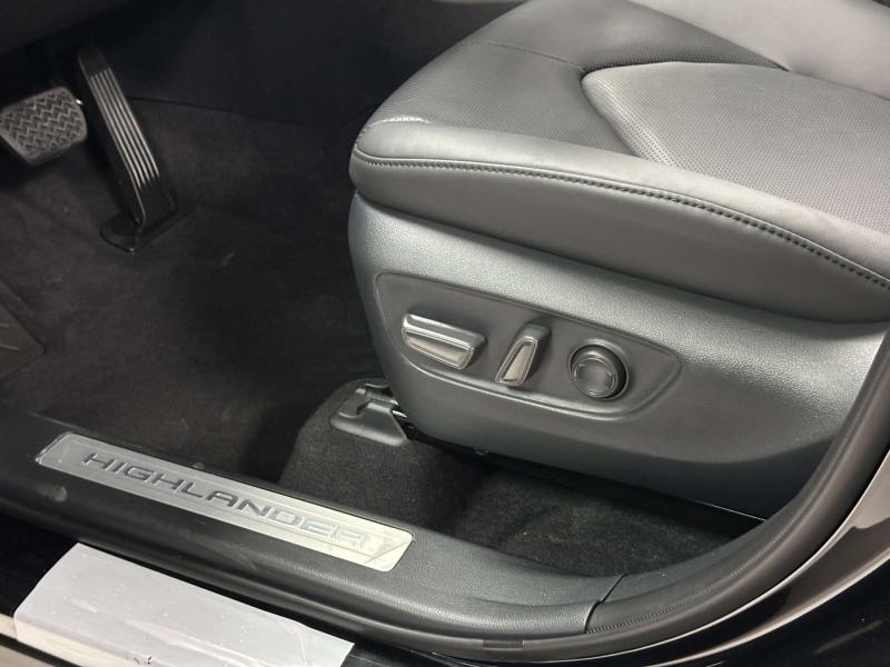 Toyota Highlander IV (U70) Бензин 2 л. 248 л.с. автомат полный