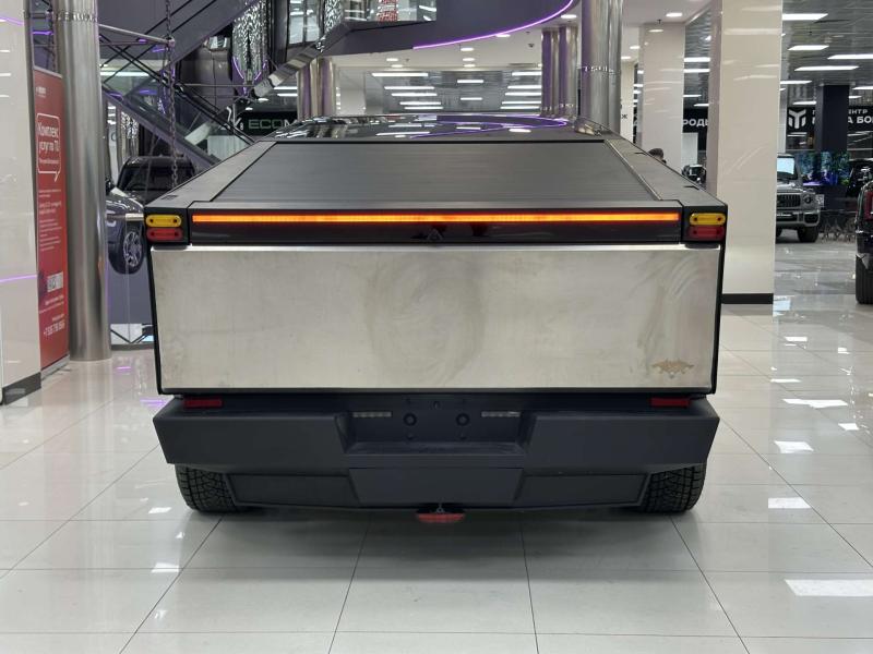 Tesla Cybertruck  Электро  845 л.с. автомат полный