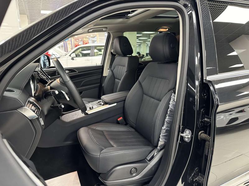 BAIC BJ90  Бензин 3 л. 333 л.с. автомат полный
