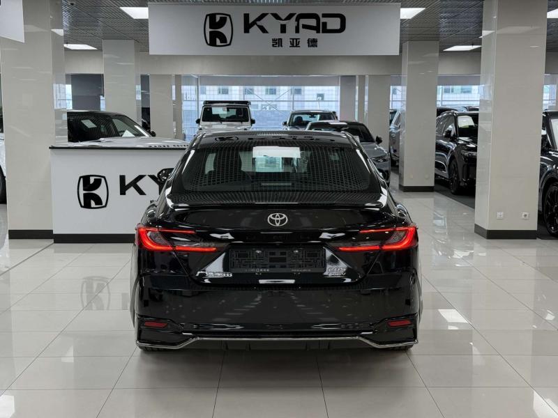 Toyota Camry IX (XV80) China Market Гибрид 2 л. 197 л.с. вариатор передний