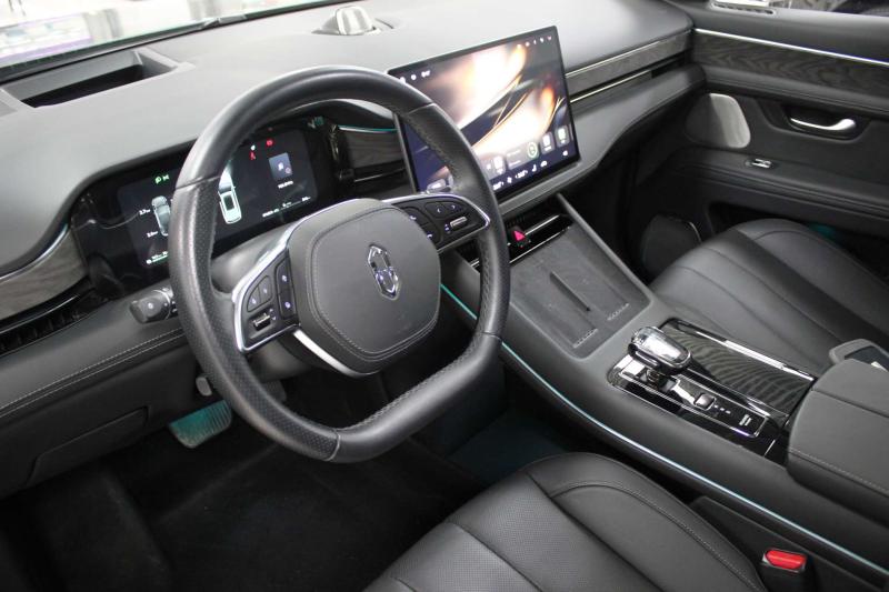Aito M7 I Гибрид 1.5 л. 272 л.с. автомат задний