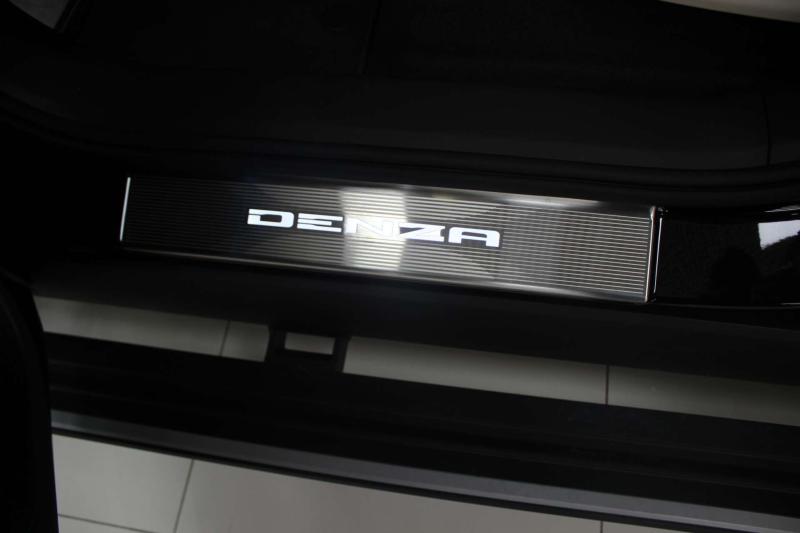 Denza N9 1 поколение 2.0 л. 925 л.с. (680 кВт) 