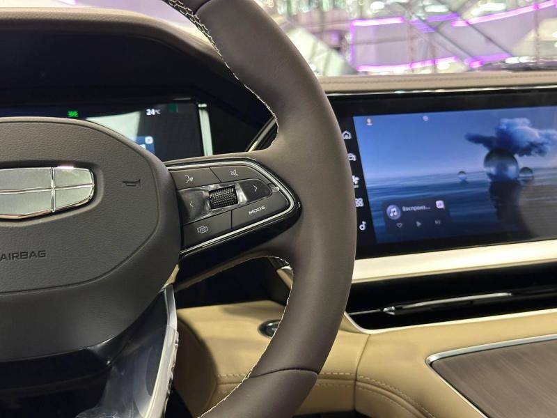 Geely Monjaro  Бензин 2 л. 238 л.с. автомат полный