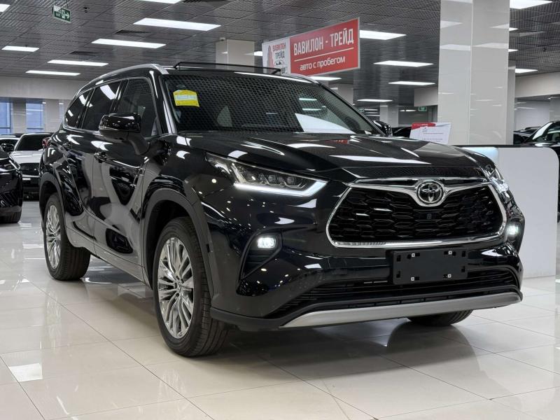Toyota Highlander IV (U70) Бензин 2 л. 248 л.с. автомат полный
