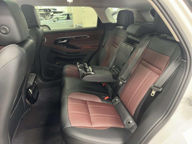 Land Rover Range Rover Evoque II Рестайлинг Бензин 2 л. 249 л.с. автомат полный