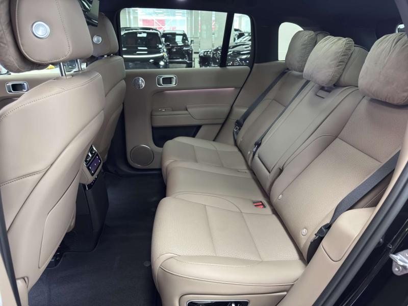 LiXiang L7 I Рестайлинг Гибрид 1.5 л. 449 л.с. автомат полный