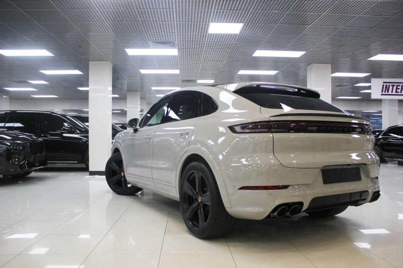 Porsche Cayenne III Рестайлинг Гибрид 4 л. 739 л.с. автомат полный