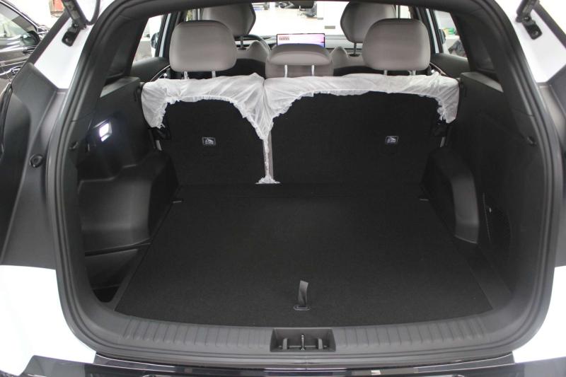 Geely Atlas Pro  Бензин 1.5 л. 177 л.с. автомат передний
