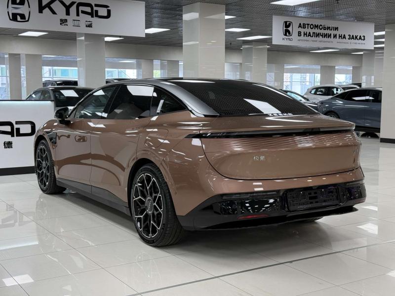 Zeekr 007  Электро  646 л.с. автомат полный
