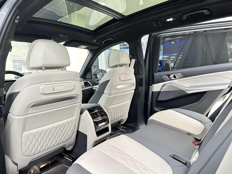 BMW X7 I (G07) Рестайлинг Дизель 3 л. 340 л.с. автомат полный