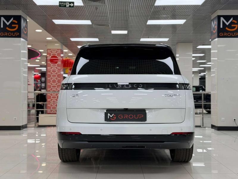 Lynk & Co 900 Поколение 1 2.0h 734 л.с