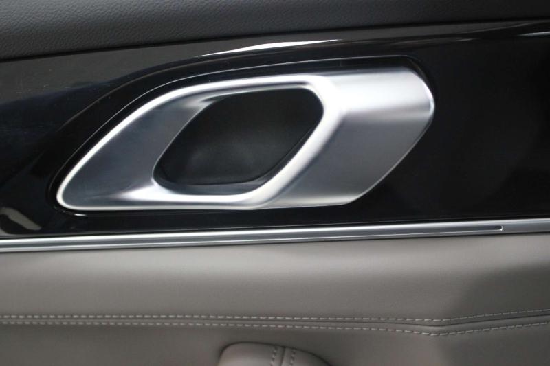 Geely Atlas Pro  Бензин 1.5 л. 177 л.с. робот полный